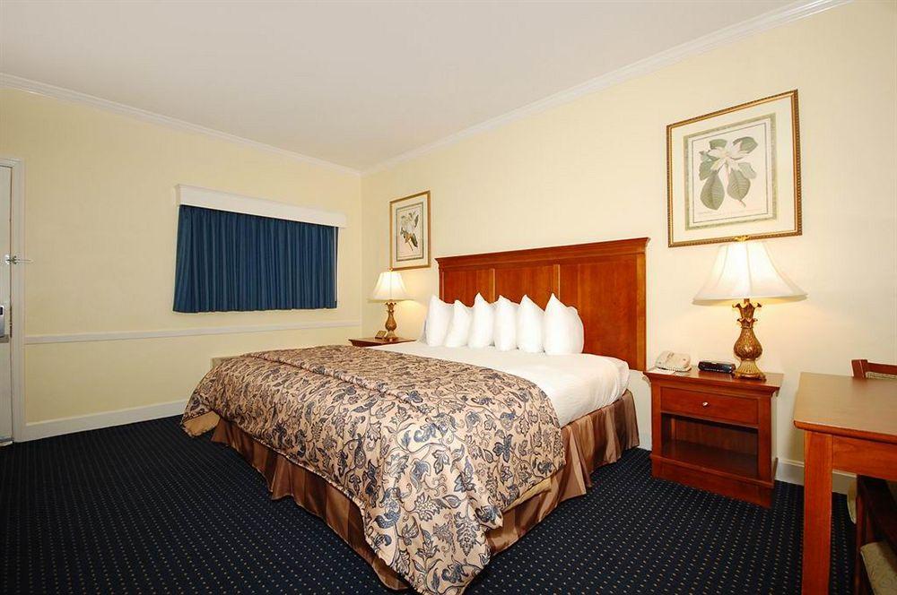 Best Western Sea Island Inn Beaufort Room photo