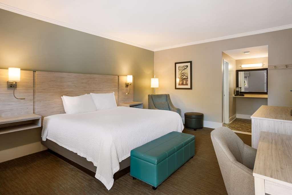 Best Western Sea Island Inn Beaufort Room photo