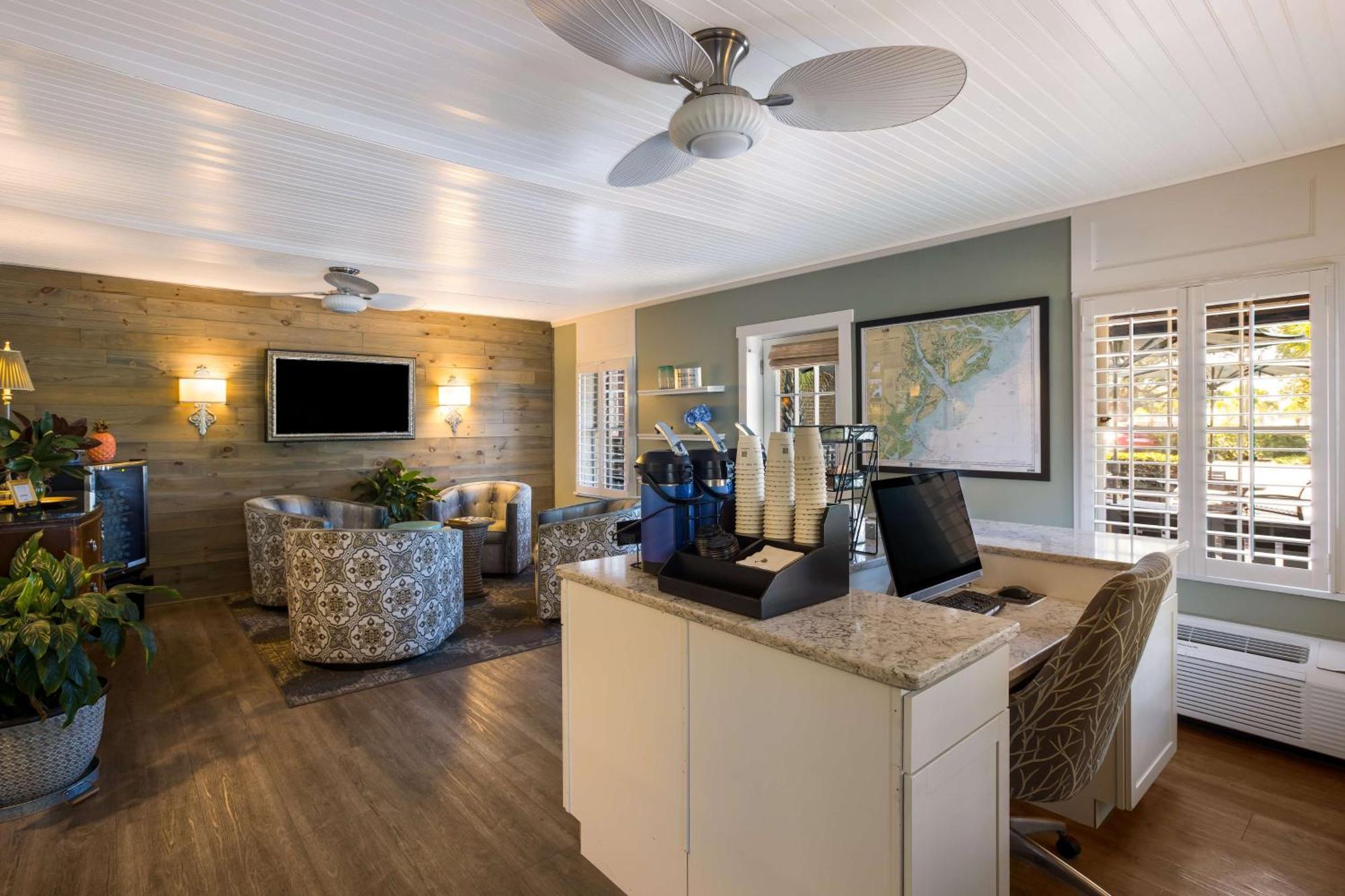Best Western Sea Island Inn Beaufort Exterior photo